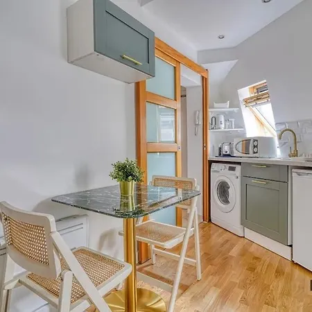 Daire Le Mignon - Proche Haussman - 289b Paris